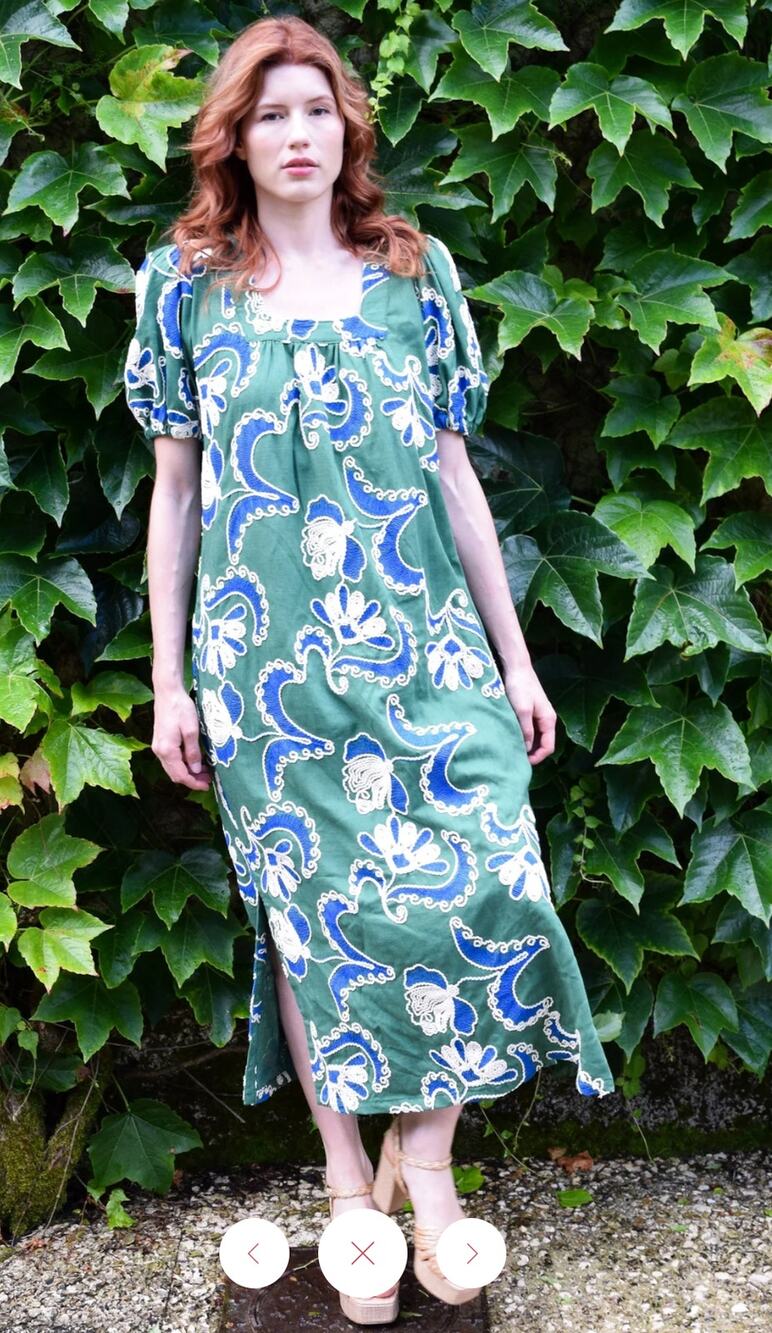 Never A Wallflower NWT Square Neck Maxi Dress Women’s Size XS Crewel Work